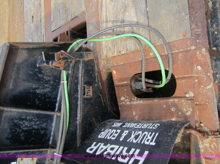 image for item 3842 1999 Witzco RG-35 35-ton detach equipment trailer