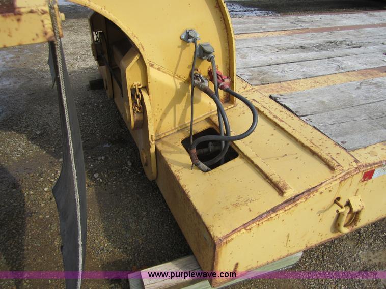 image for item 3843 1987 Load King 45' detach equipment trailer