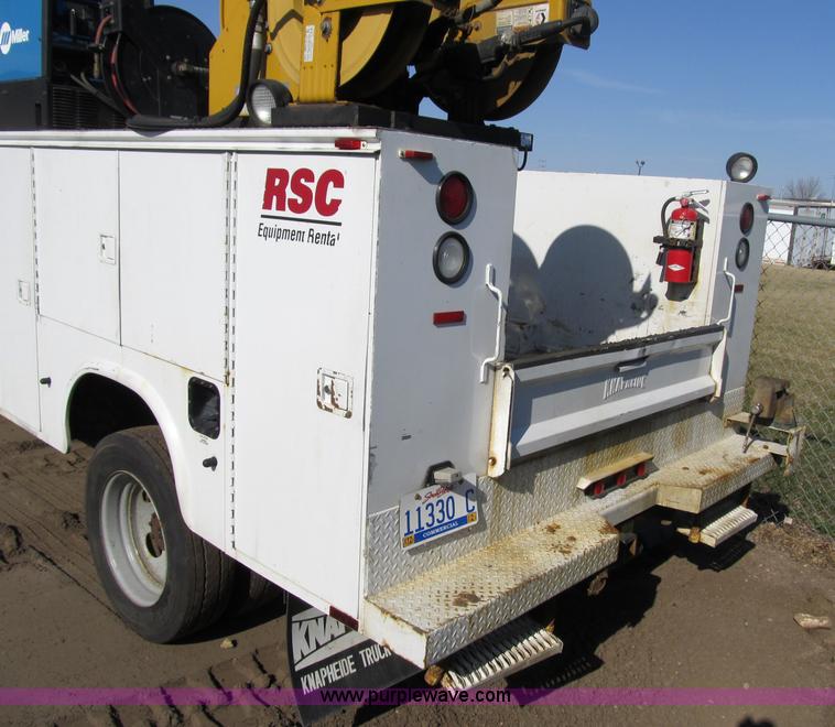 image for item 4102 2004 Ford F550 Super Duty XL service truck