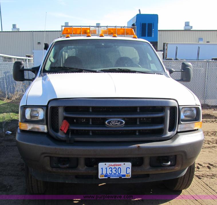 image for item 4102 2004 Ford F550 Super Duty XL service truck