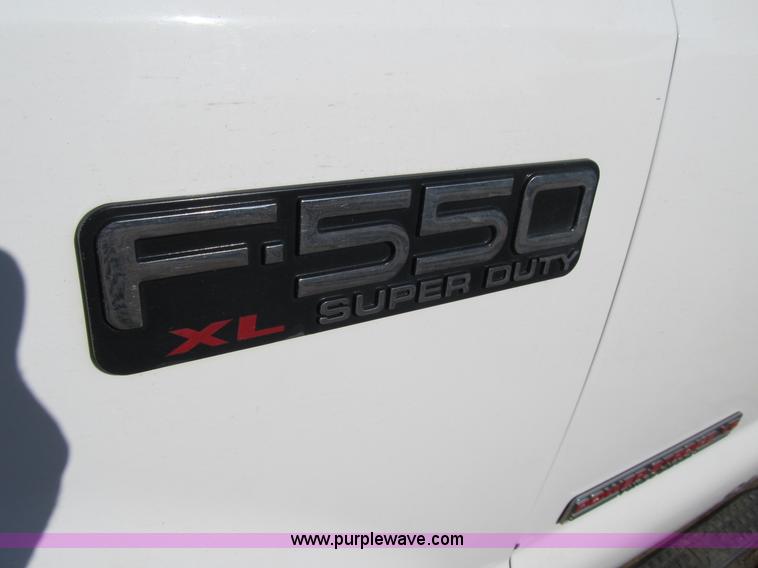 image for item 4102 2004 Ford F550 Super Duty XL service truck