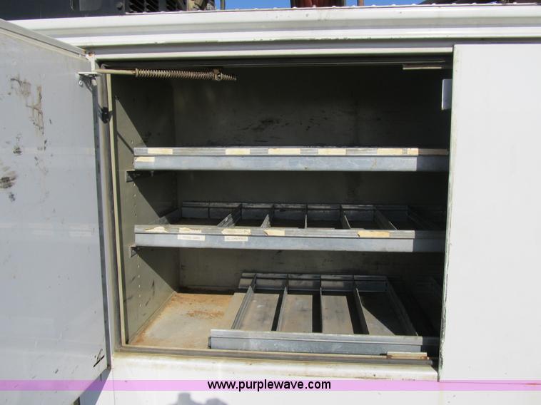 image for item 4102 2004 Ford F550 Super Duty XL service truck