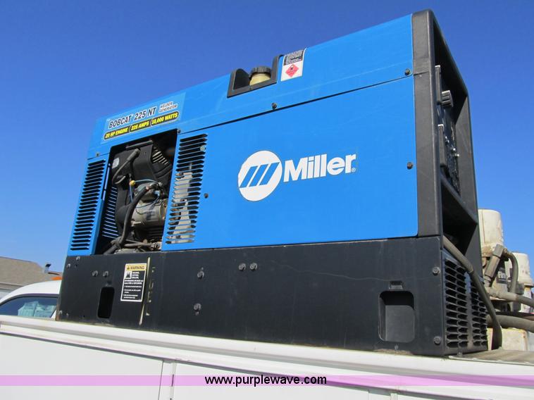 image for item 4102 2004 Ford F550 Super Duty XL service truck