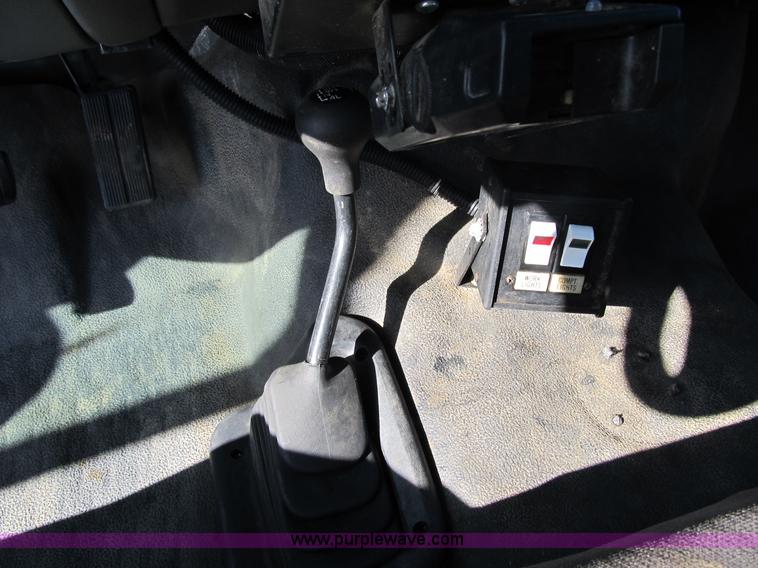 image for item 4102 2004 Ford F550 Super Duty XL service truck