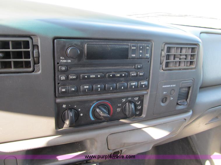 image for item 4102 2004 Ford F550 Super Duty XL service truck