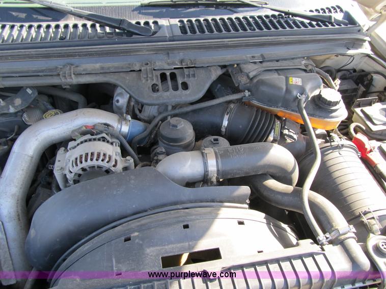 image for item 4102 2004 Ford F550 Super Duty XL service truck