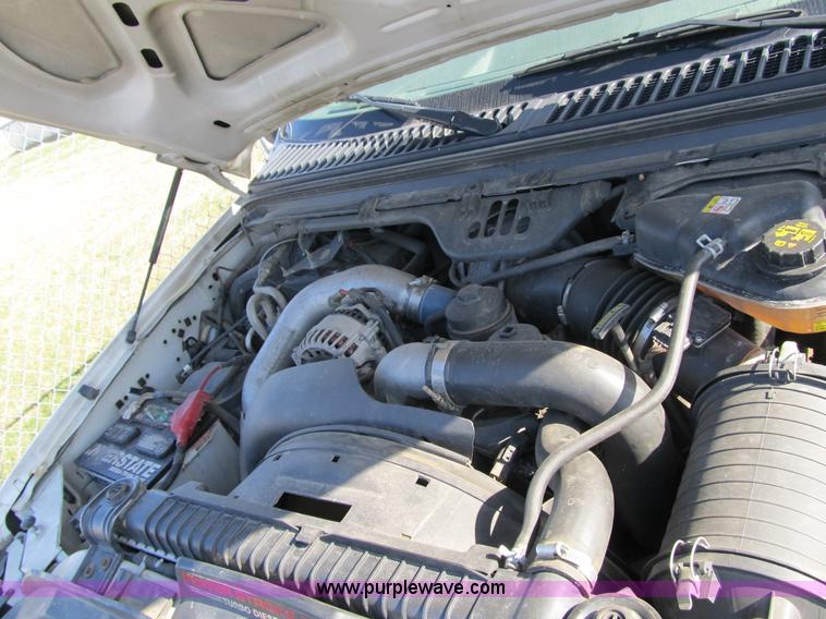 image for item 4102 2004 Ford F550 Super Duty XL service truck