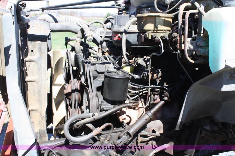 image for item 4707 1991 Ford F800 rollback truck