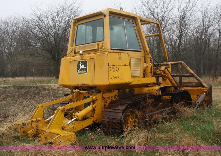 image for item 4728 John Deere 750E dozer