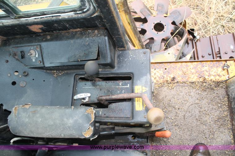 image for item 4728 John Deere 750E dozer