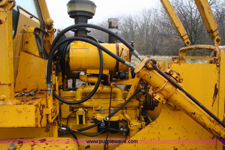 image for item 4728 John Deere 750E dozer