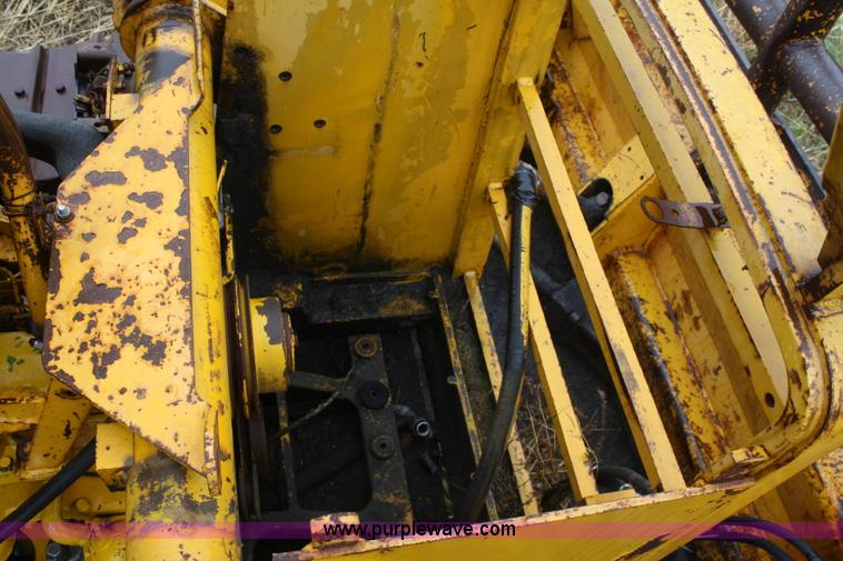 image for item 4728 John Deere 750E dozer