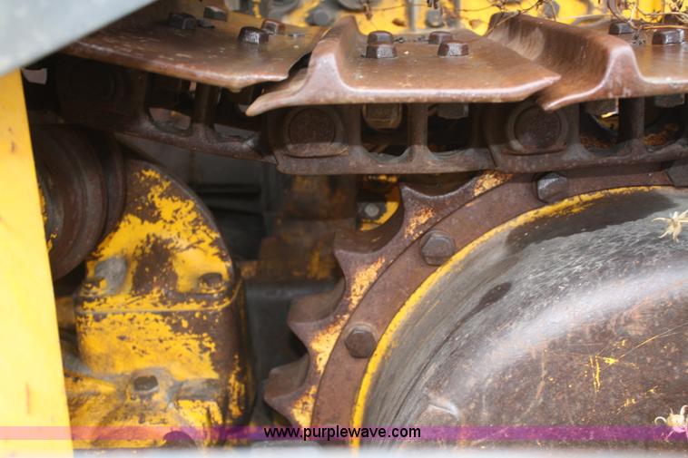 image for item 4728 John Deere 750E dozer