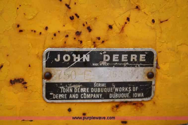 image for item 4728 John Deere 750E dozer