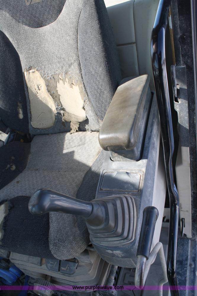 image for item 4836 2004 Caterpillar 320CL hydraulic excavator