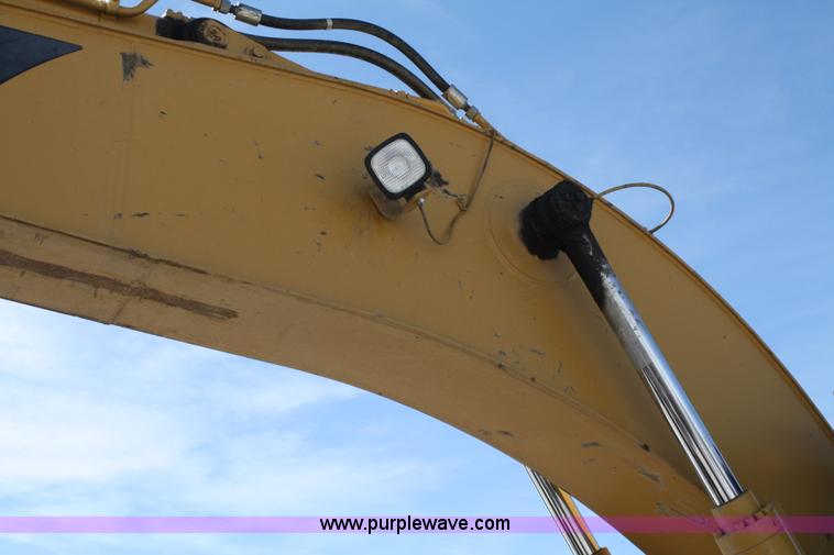 image for item 4836 2004 Caterpillar 320CL hydraulic excavator