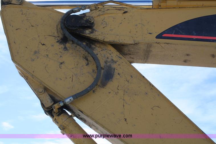image for item 4836 2004 Caterpillar 320CL hydraulic excavator