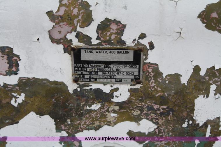 image for item 5054 400 gallon tank with pump on skid