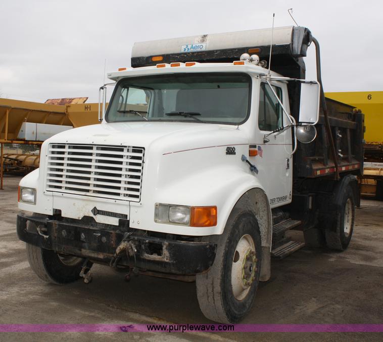 image for item 5055 1997 International 4700 dump truck