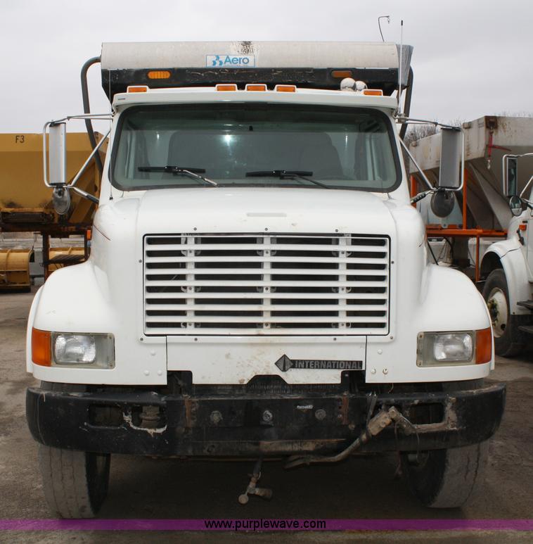 image for item 5055 1997 International 4700 dump truck