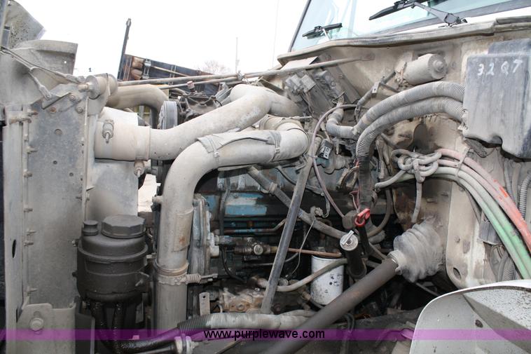 image for item 5055 1997 International 4700 dump truck