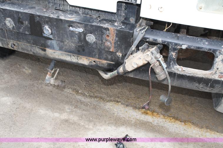 image for item 5055 1997 International 4700 dump truck