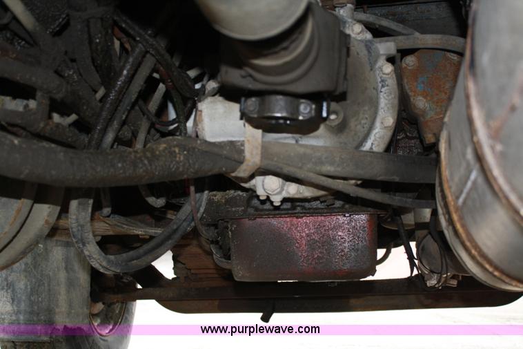 image for item 5055 1997 International 4700 dump truck