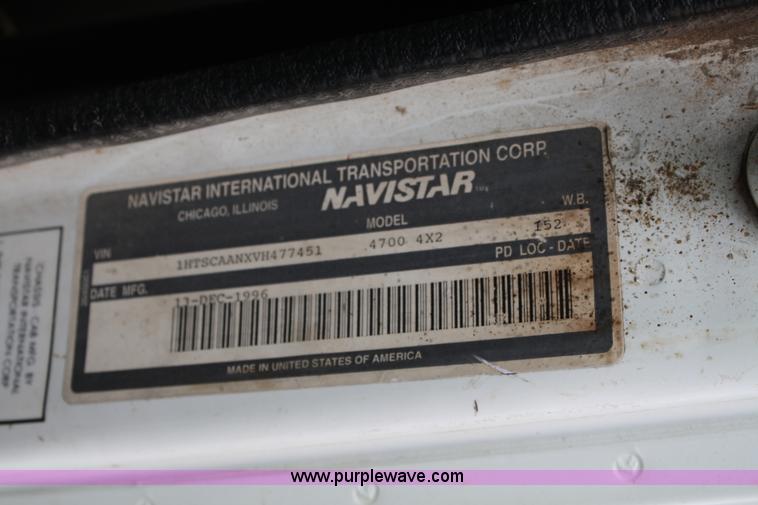 image for item 5055 1997 International 4700 dump truck