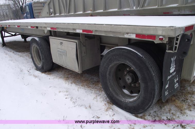 image for item 5459 1988 Raven 45' spread axle aluminum flatbed trailer