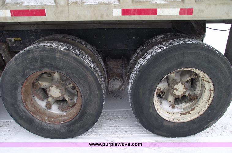 image for item 5460 1990 Mack RD690S dump truck