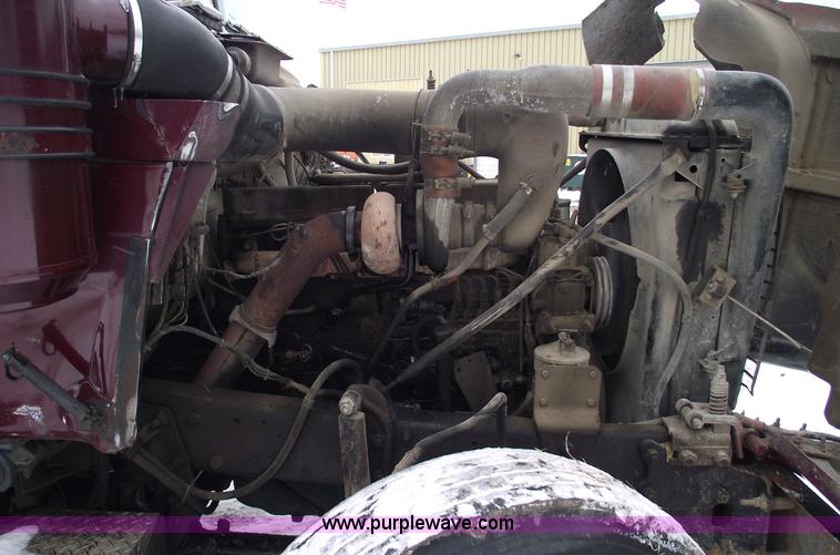 image for item 5462 1987 Mack R688ST dump truck