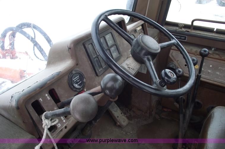 image for item 5463 1991 Dresser 510C wheel loader