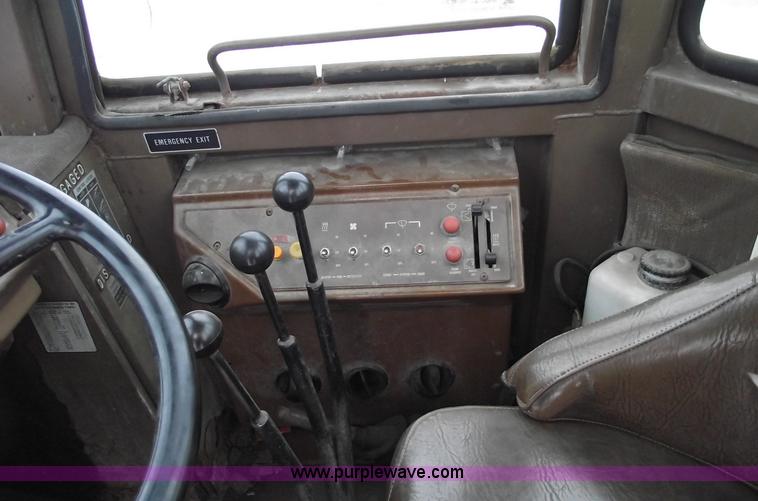 image for item 5463 1991 Dresser 510C wheel loader