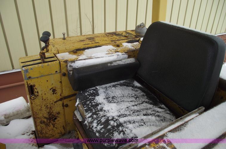 image for item 5464 Caterpillar 955K track loader