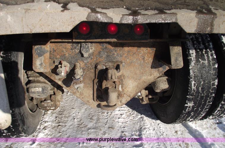 image for item 5476 1994 Mack RD688S dump truck