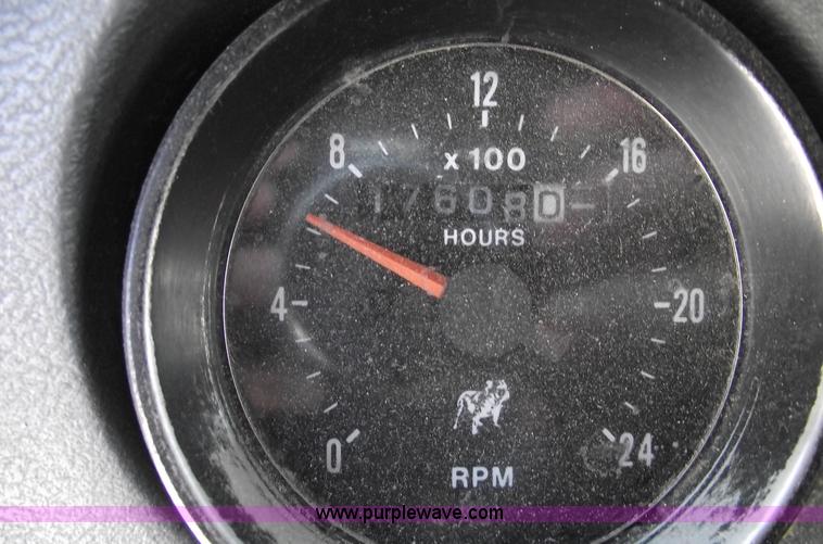 image for item 5476 1994 Mack RD688S dump truck