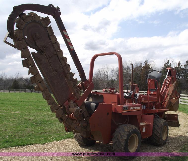 image for item 5488 Ditch Witch 4010 trencher with hoe