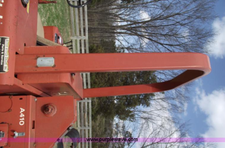 image for item 5488 Ditch Witch 4010 trencher with hoe