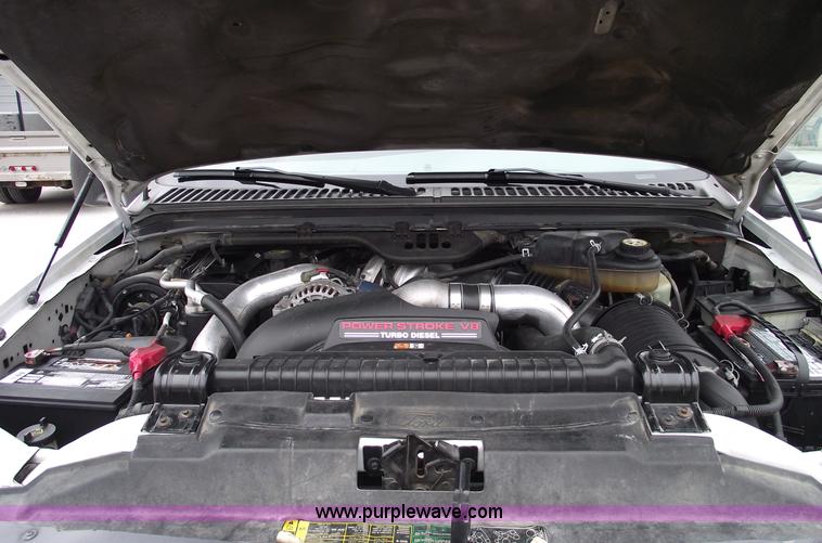 image for item 5751 2003 Ford F450 XL Super Duty pickup truck