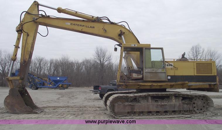 image for item 5754 1985 Caterpillar 235 excavator