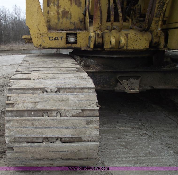 image for item 5754 1985 Caterpillar 235 excavator