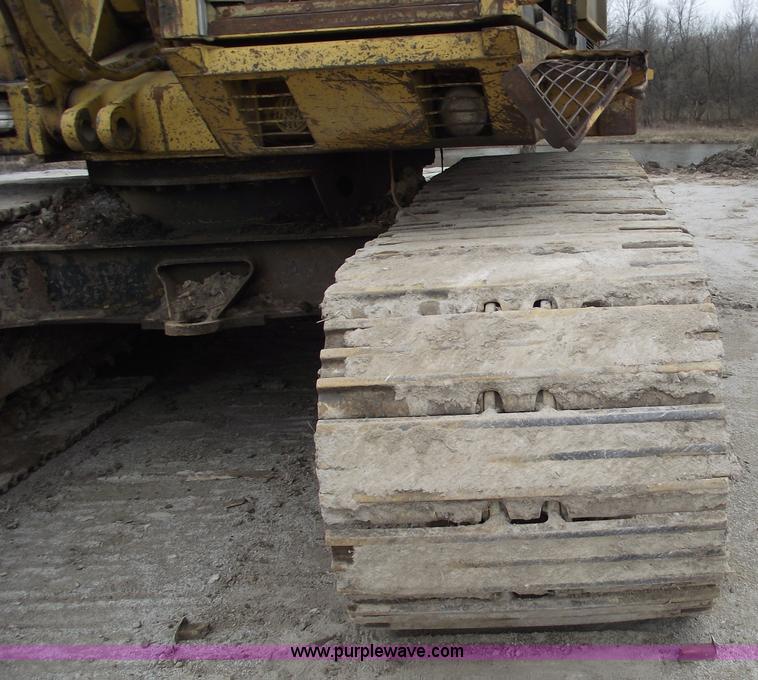 image for item 5754 1985 Caterpillar 235 excavator