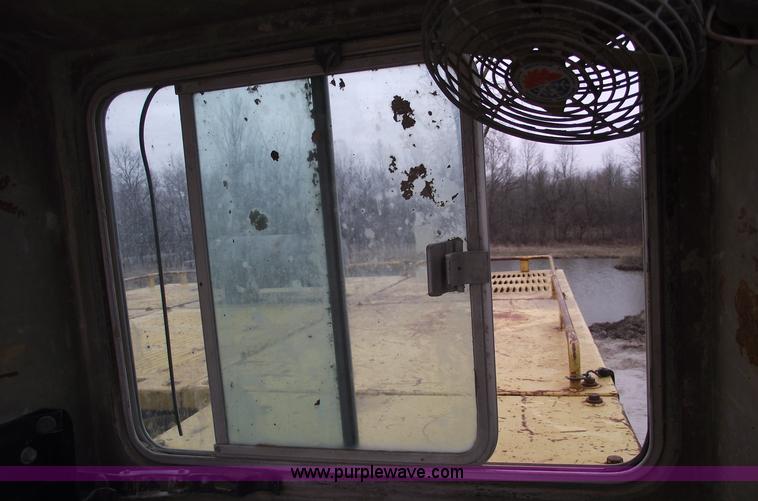 image for item 5754 1985 Caterpillar 235 excavator