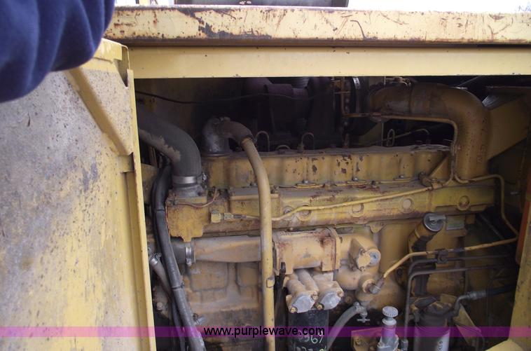 image for item 5754 1985 Caterpillar 235 excavator