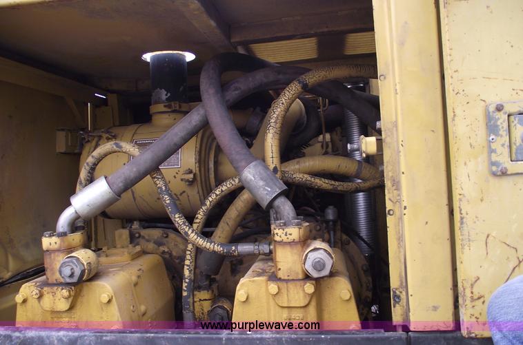 image for item 5754 1985 Caterpillar 235 excavator