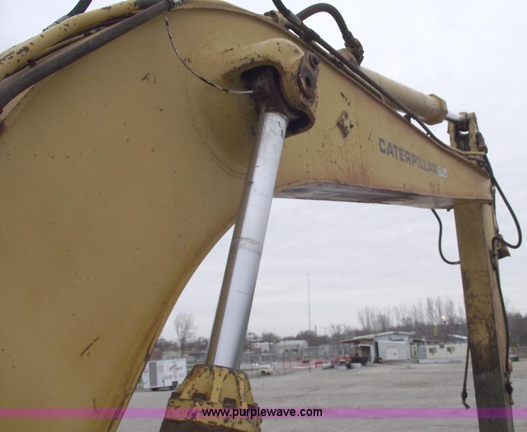 image for item 5754 1985 Caterpillar 235 excavator