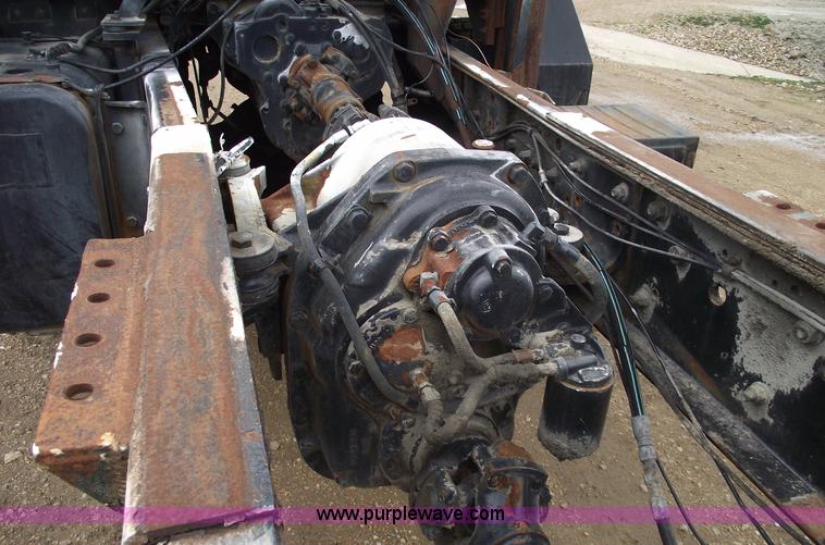 image for item 5762 1975 Mack DMM-600 truck