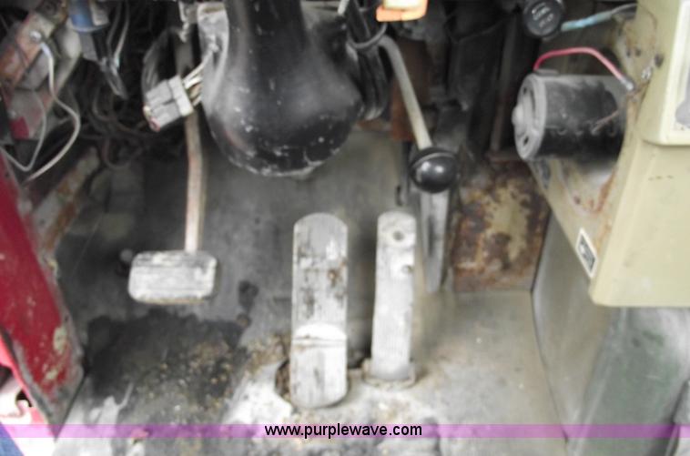 image for item 5762 1975 Mack DMM-600 truck