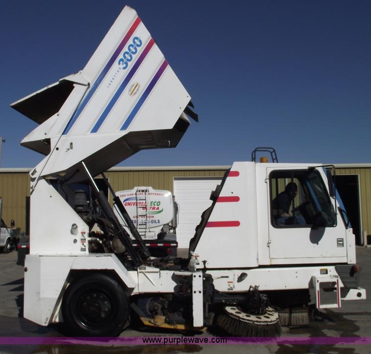image for item 5763 1998 Johnston 3000 street sweeper