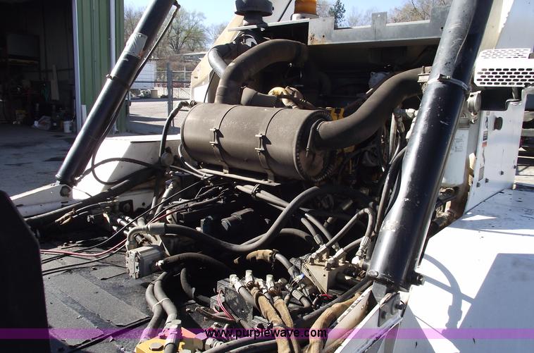 image for item 5763 1998 Johnston 3000 street sweeper